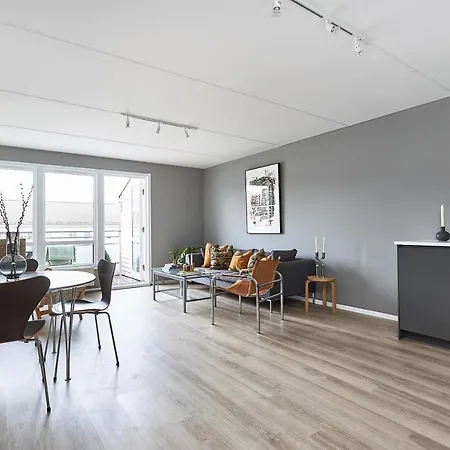 Stayplus Redecorated Nearby Apartment *